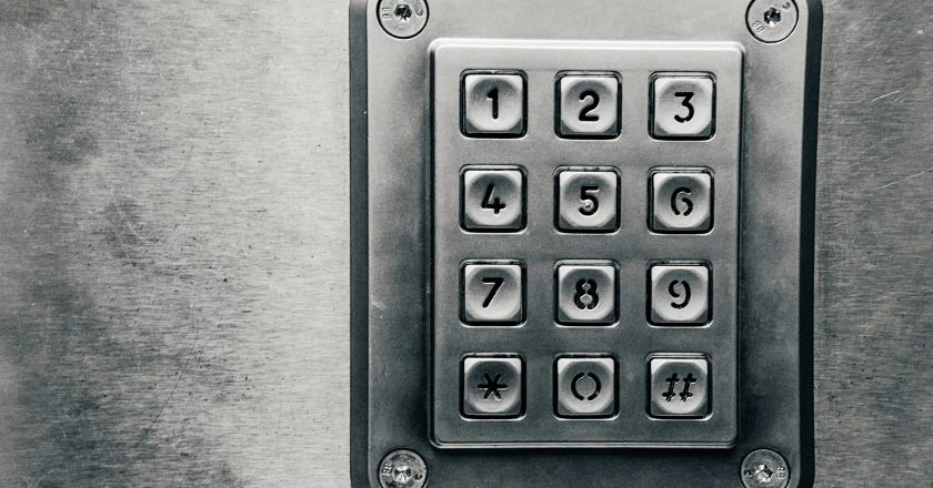 Pourquoi investir dans un coffre-fort pour sécuriser vos biens ?