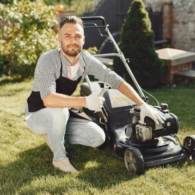 Quelle tondeuse electrique choisir : guide complet